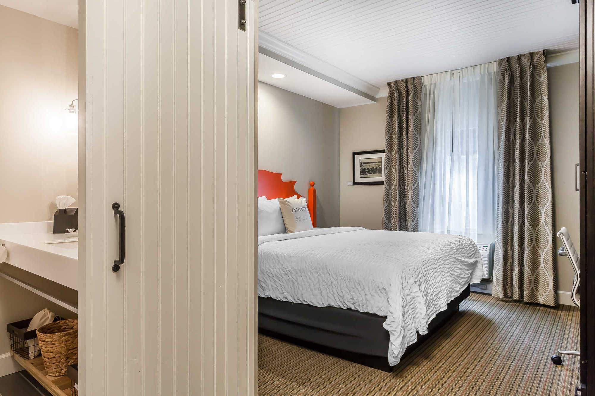 The Aurora Inn Hotel And Event Center الغرفة الصورة