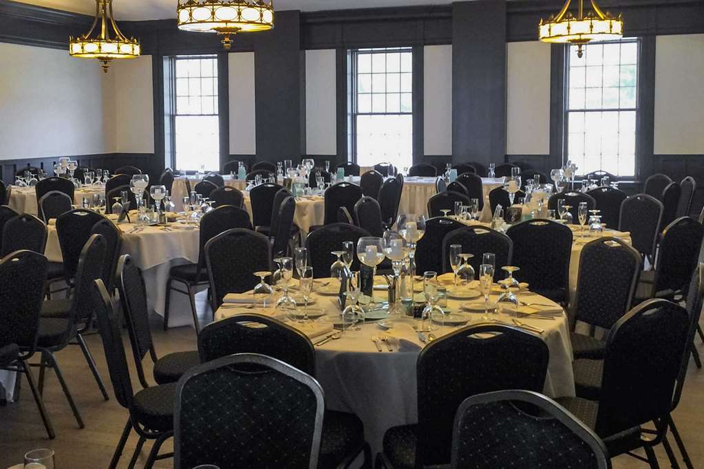 The Aurora Inn Hotel And Event Center المرافق الصورة
